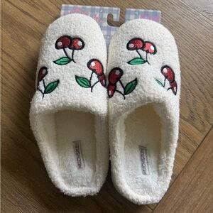 Willow & Ruby Women’s Cherry Slippers